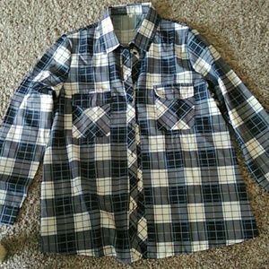 Bottom down long sleeve shirt